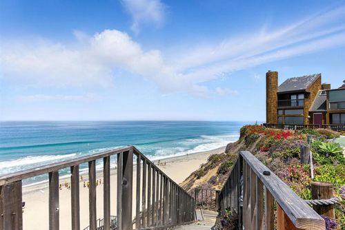 unit-11-325 S Sierra Ave, Solana Beach, CA, 92075-2222 | Card Image