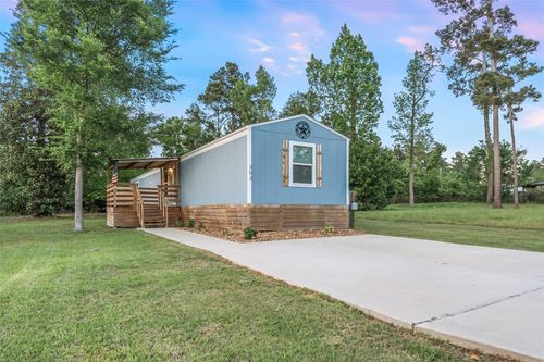 303 W Lone Oak Rd, Onalaska, TX, 77360-7425 | Card Image