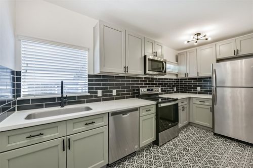 apt-2-415 Fairview Ave, Houston, TX, 77006-3041 | Card Image