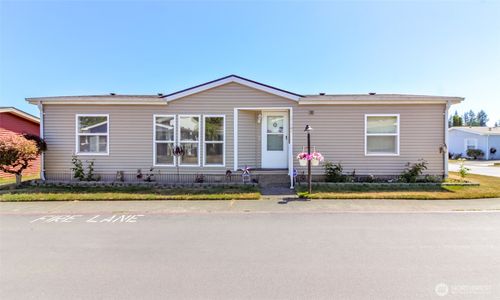 62-27404 149th Ave Se, Kent, WA, 98042-4362 | Card Image