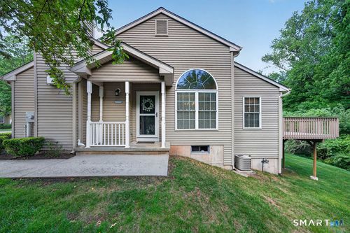 64-25 Hamden Hills Dr, Hamden, CT, 06518-5351 | Card Image