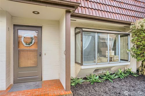 apt-3-1002 Columbia Ave, Marysville, WA, 98270-4312 | Card Image