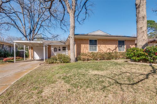 1413 Bluebonnet Trl, Arlington, TX, 76013-5007 | Card Image