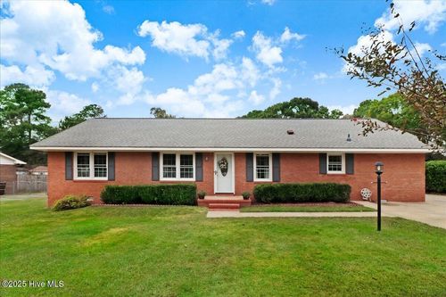 108 Robinson Dr, Goldsboro, NC, 27534-8977 | Card Image