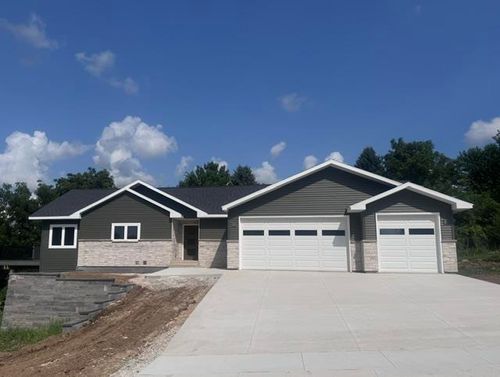1698 Lettermore Road, Decorah, IA, 52101 | Card Image