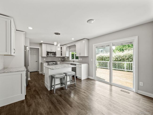 14-web-or-mls-P2144822.jpg | Image 8