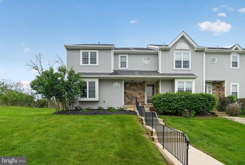 1305 Basswood Grv, AMBLER, PA, 19002-5058 | Card Image
