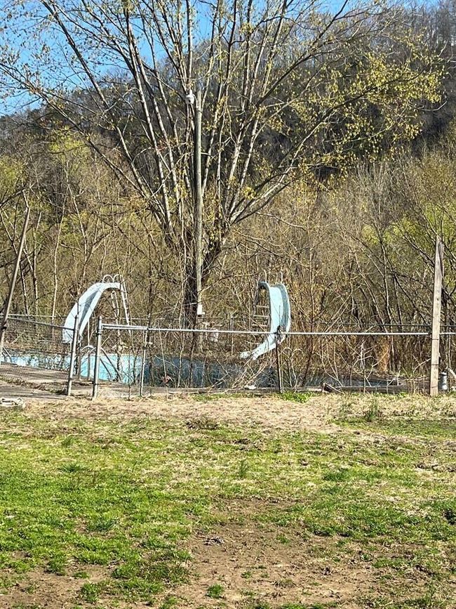160 Fannin Ln, Home with 0 bedrooms, 0 bathrooms and null parking in Prestonsburg KY | Image 4