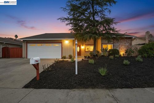 3211 De Anza Pl, San Ramon, CA, 94583-3026 | Card Image