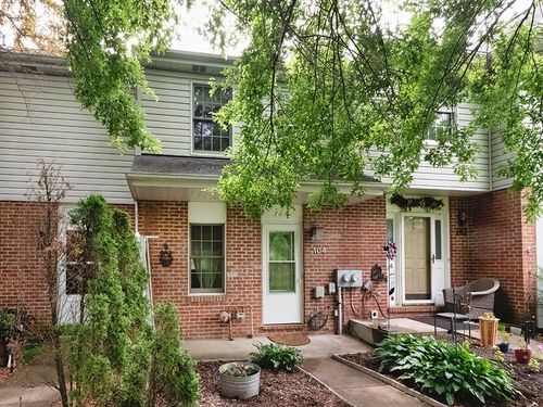 104 Meadowview Dr, Canonsburg, PA, 15317-2389 | Card Image