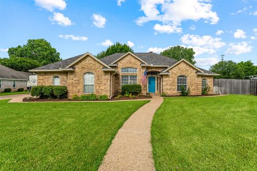 490 Dal Paso Dr, Robinson, TX, 76706-5154 | Card Image