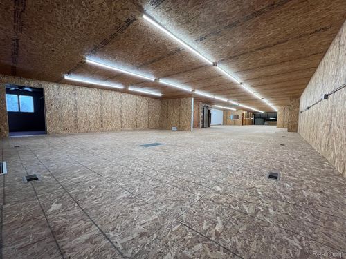 5203 Morrish Rd, Swartz Creek, MI, 48473-7608 | Card Image