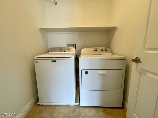 UNIT-3 - 1114 Moonlit Oasis Ln, House other with 2 bedrooms, 3 bathrooms and null parking in Henderson NV | Image 14