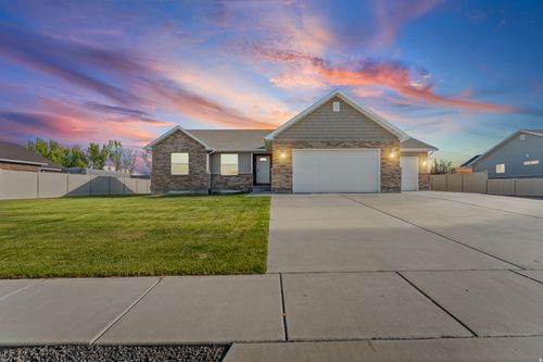 662 E 100 N, Tremonton, UT, 84337-6731 | Card Image