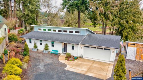 1720 9th Ave, Sweet Home, OR, 97386-1008 | Card Image