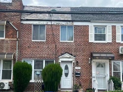 229 05 141st Avenue, New York, NY, 11413 | Card Image
