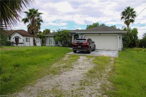 2840 43rd Ave, Naples, FL, 34120-7479 | Card Image