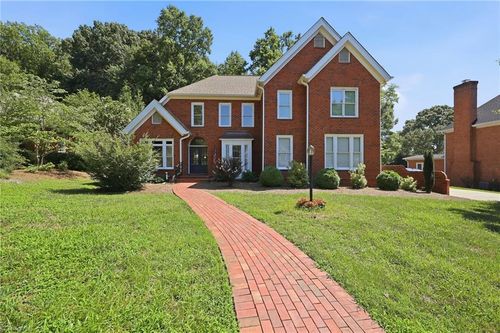 6620 Village Brook Trl, Clemmons, NC, 27012-8916 | Card Image
