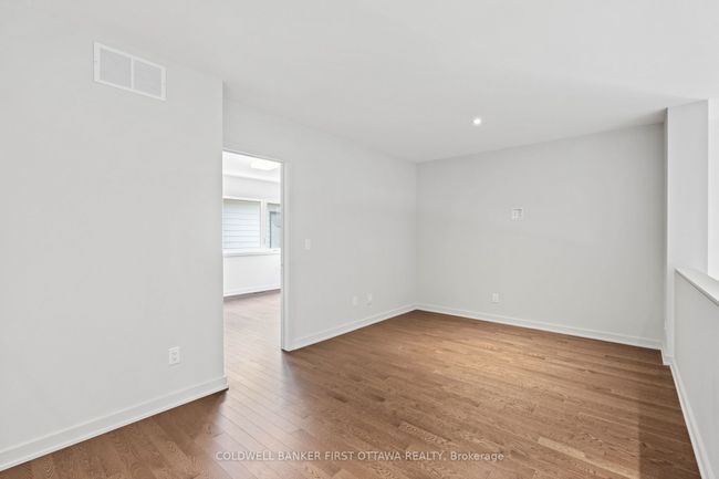 945 Islington Way, House other with 4 bedrooms, 4 bathrooms and 4 parking in Ottawa ON | Image 34