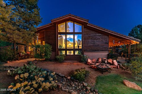 25 Santa Barbara Dr, Sedona, AZ, 86336-4642 | Card Image
