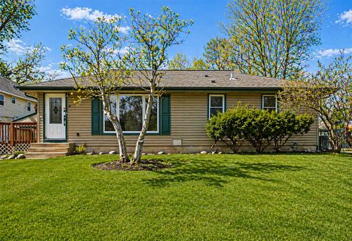 761 Bartelmy Ln N, Maplewood, MN, 55119-3819 | Card Image