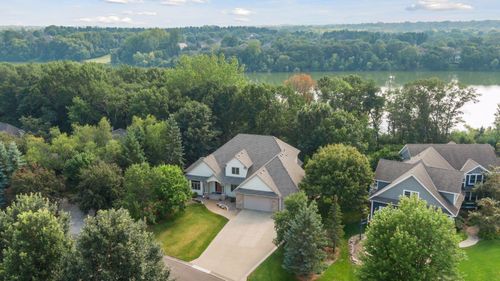 10171 Stony Creek Dr, Woodbury, MN, 55129-4805 | Card Image