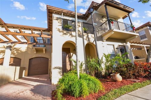 6927 Julia Gardens Dr, Coconut Creek, FL, 33073-2151 | Card Image