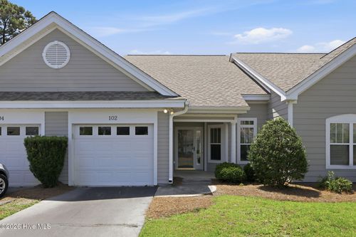 102 Oleander Ct, Morehead City, NC, 28557-2605 | Card Image