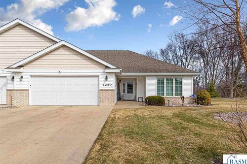 2250 St John Ct, North Mankato, MN, 56003-4241 | Card Image