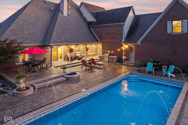 1675 Devonshire Dr, House other with 5 bedrooms, 5 bathrooms and null parking in Seymour IN | Image 9