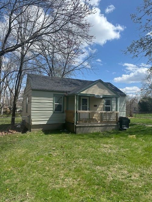 1650 N Dennis Ave, Decatur, IL, 62526-3513 | Card Image