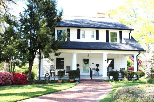 405 Lee Ave, Wadesboro, NC, 28170-2275 | Card Image