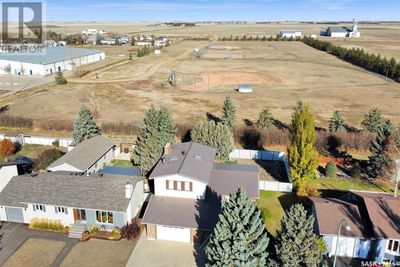 25 Morin Cres, House other with 3 bedrooms, 2 bathrooms and null parking in Gravelbourg SK | Image 3