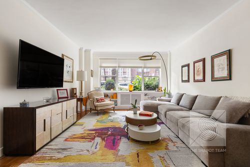 1cd-12 Beekman Pl, New York, NY, 10022-8059 | Card Image