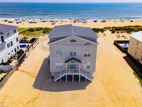 2556 Sandfiddler Rd, Virginia Beach, VA, 23456-4524 | Card Image