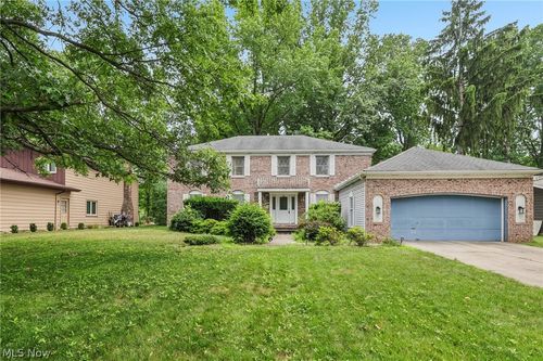 5611 Goodman Dr, North Royalton, OH, 44133-3903 | Card Image