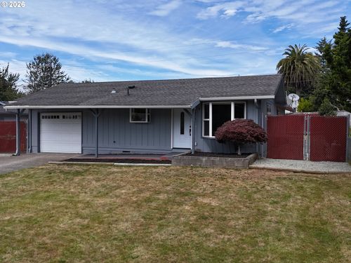 412 Fir St, Brookings, OR, 97415 | Card Image