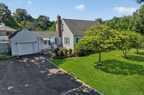 1547 Walt Whitman Rd, Huntingtn Sta, NY, 11747-3015 | Card Image