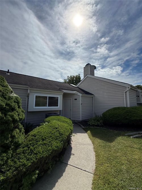 706 Eagles Ridge Rd, Brewster, NY, 10509-1136 | Card Image