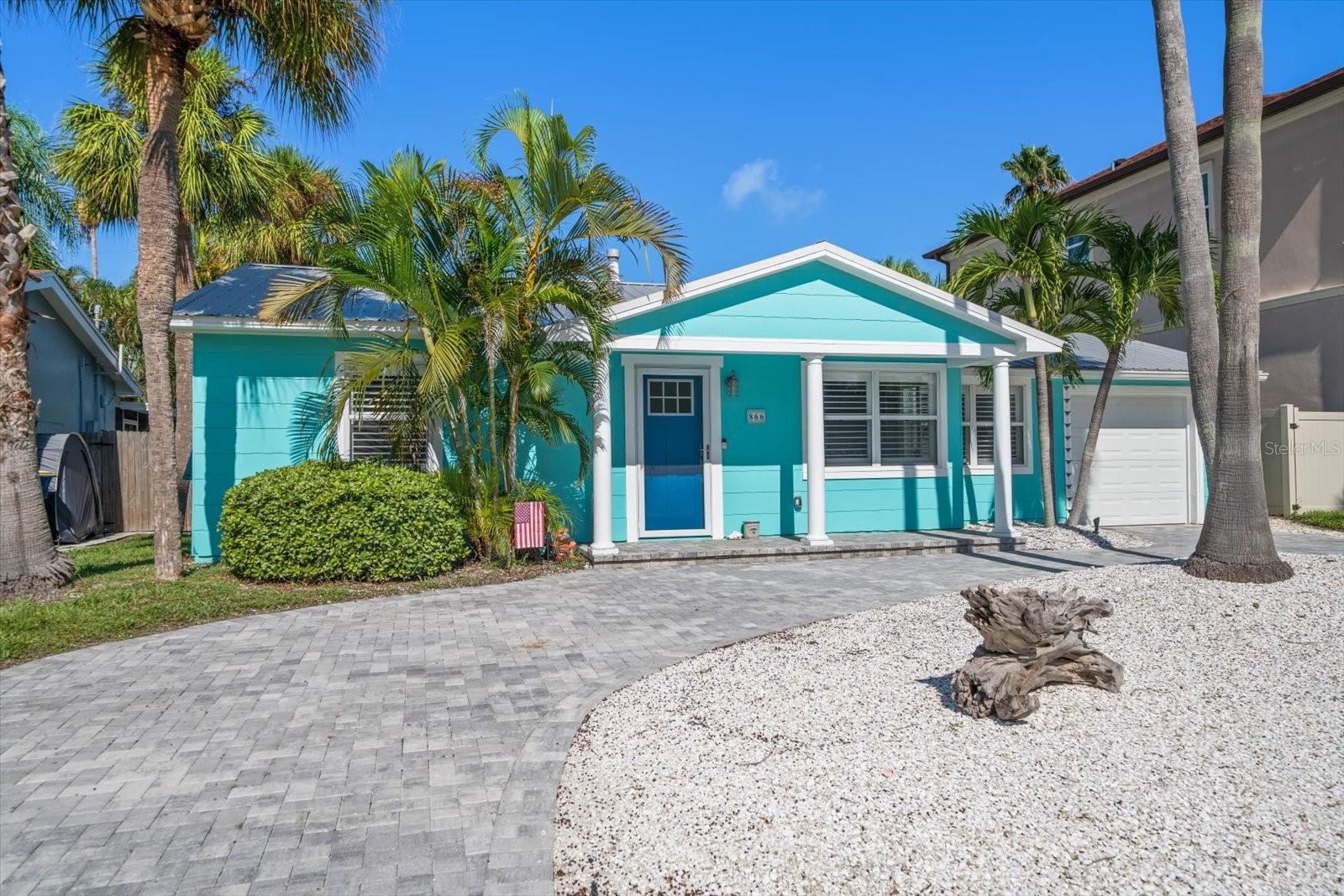 Lantana Ave, Clearwater Beach, FL 33767