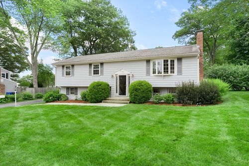 14 Sunnyside Ln, Milford, MA, 01757-1316 | Card Image