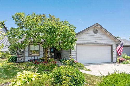 10618 Lake Pointe Dr, Fort Wayne, IN, 46845-6407 | Card Image