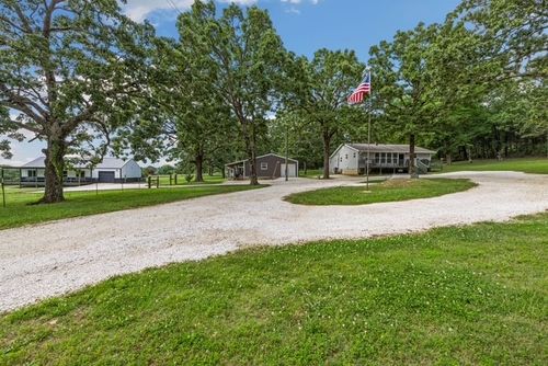 18515 & 18519 Rock Springs Road, Lincoln, AR, 72744 | Card Image