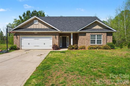147 Allenton Way, Statesville, NC, 28677-9072 | Card Image
