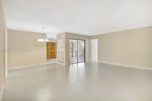 apt-104-8860 Sw 123rd Ct, Miami, FL, 33186-1934 | Card Image