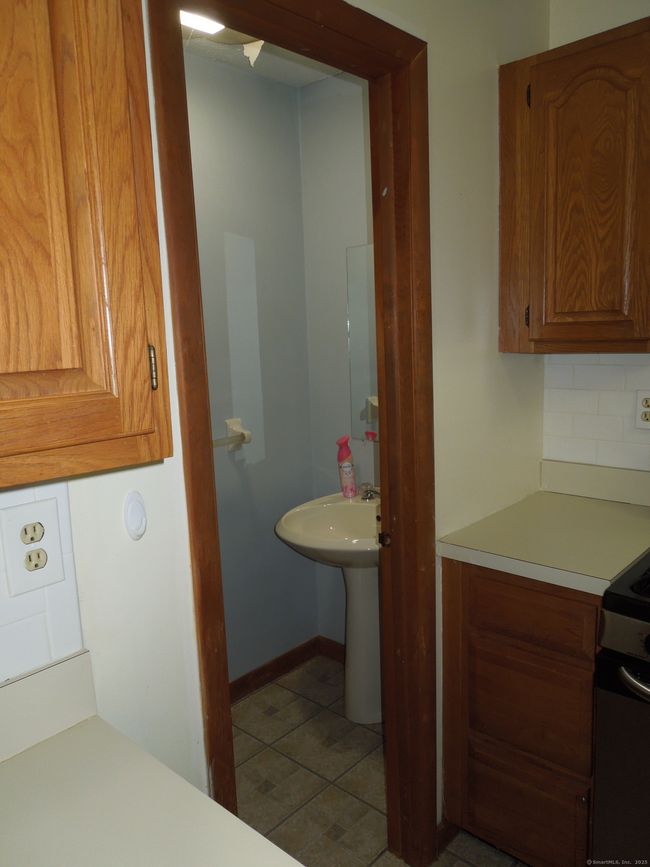 UNIT-9B - 3370 Madison Ave, Condo with 1 bedrooms, 2 bathrooms and 2 parking in Bridgeport CT | Image 9