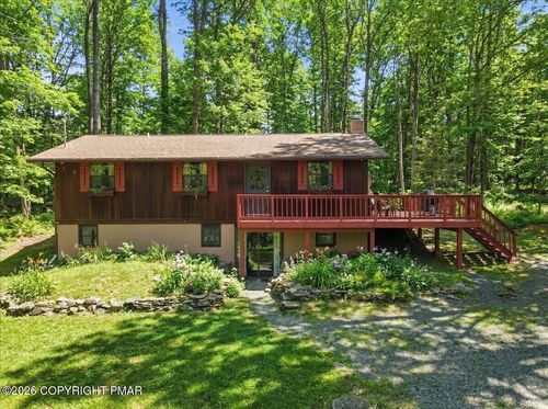 281 Packanack Dr, Clifton Township, PA, 18424-9223 | Card Image