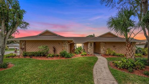 221 W Berkshire Circle, LONGWOOD, FL, 32779 | Card Image