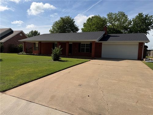 201 Countryside Dr, Farmington, AR, 72730-8801 | Card Image