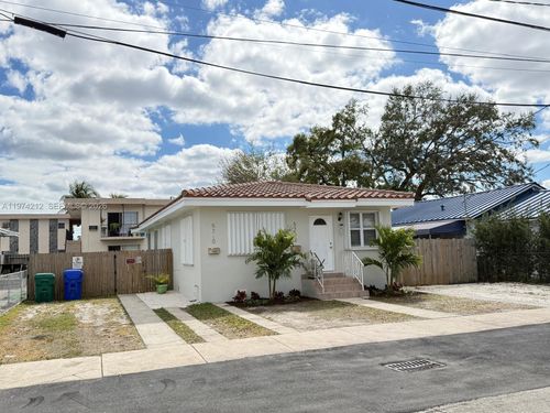 5710 Sw 3rd St, Miami, FL, 33144-3406 | Card Image